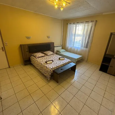 فندق مبيت وإفطار La Galiote 3*